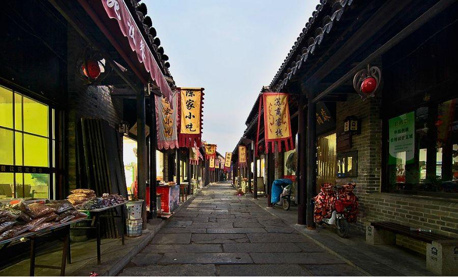 第一排士兵明知必死，为何还奋力往前冲？答案很现实，换你也会冲